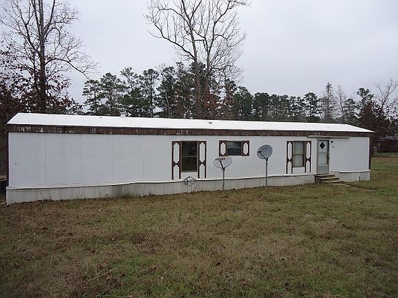 2nd image of 485 Village