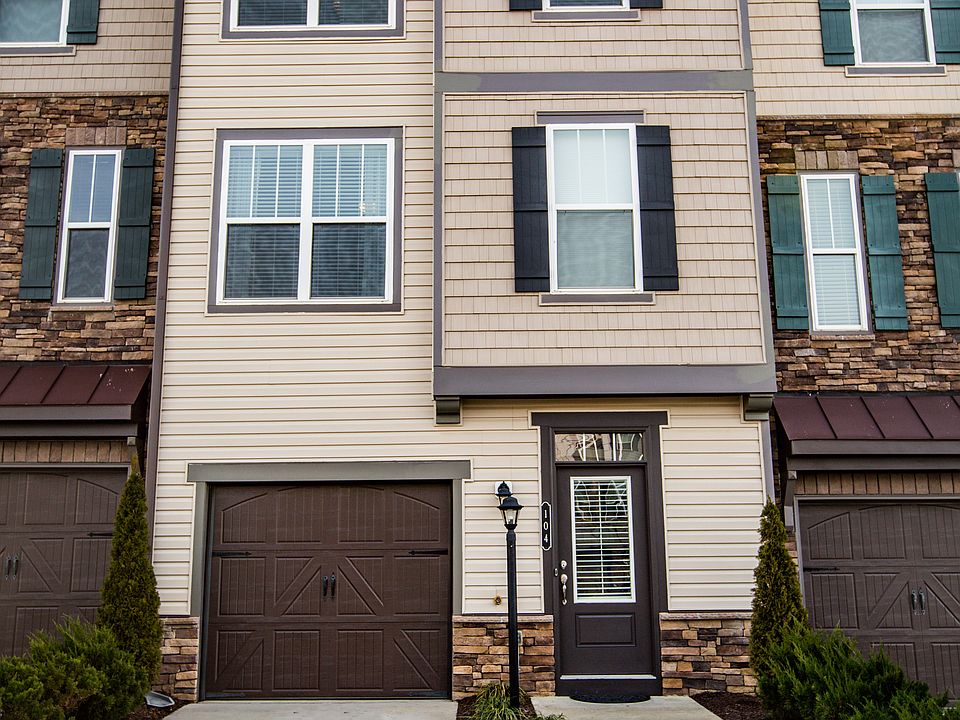 1st image of 104 Foundry Ln