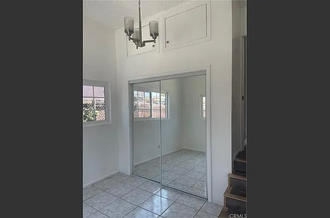 545 S Sadler Ave — Photo 12