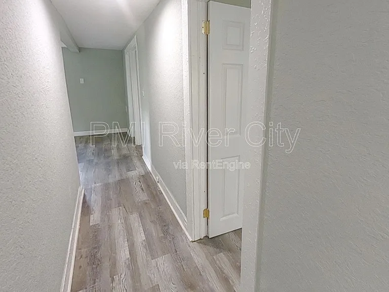 1867 W 41st St — Photo 10