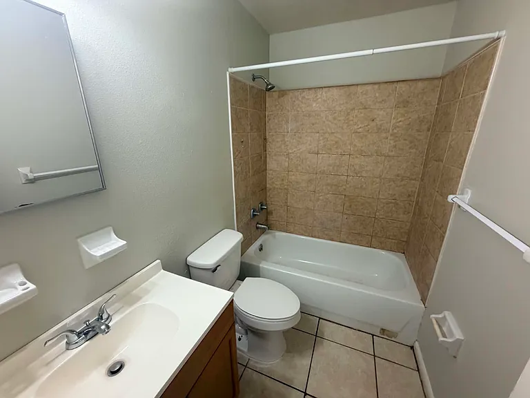 3858 NW Huntsboro St #101 — Photo 8