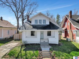 3227 Starr St, Lincoln, NE 68503