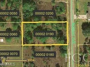 1215 Robert Ave, Lehigh Acres, FL 33972