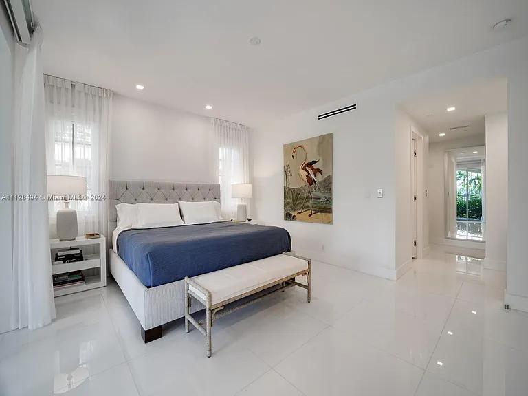 19117 Fisher Island Dr #19117 — Photo 28