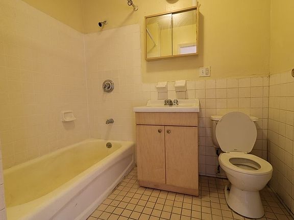 5th image of 557 W 148th St APT 4A