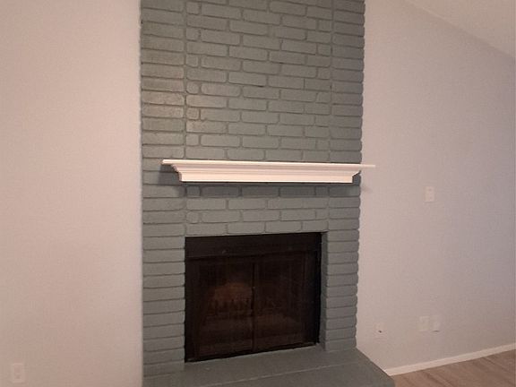 4th image of 618 Rollingway Dr #618B