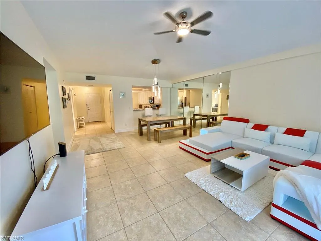 2 bed, 2.0 bath, 1311 sqft, $2,500 — Photo 1