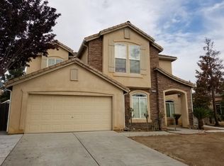 10574 N Spanish Bay Dr, Fresno, CA