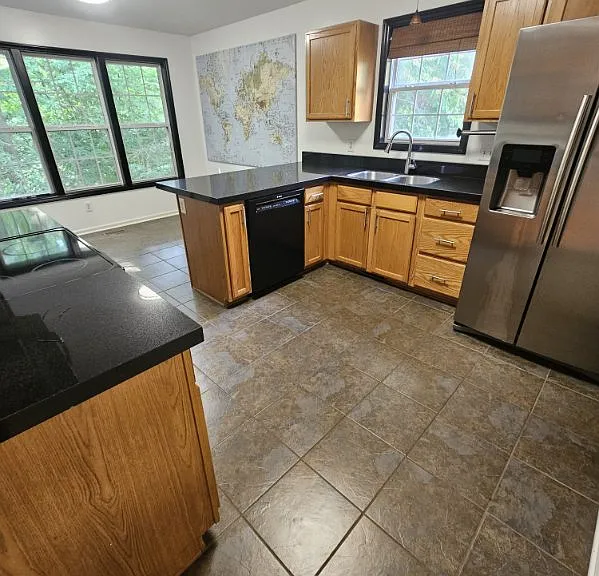 2736 Beehnon Way — Photo 33