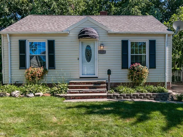 117 Arlington Cir, Wickliffe, OH 44092