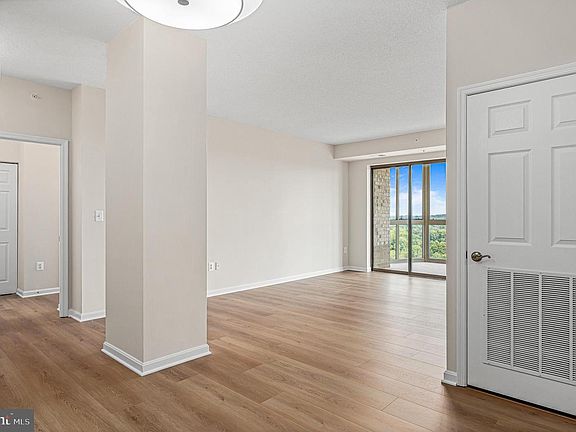 5th image of 19355 Cypress Ridge Ter Unit 714