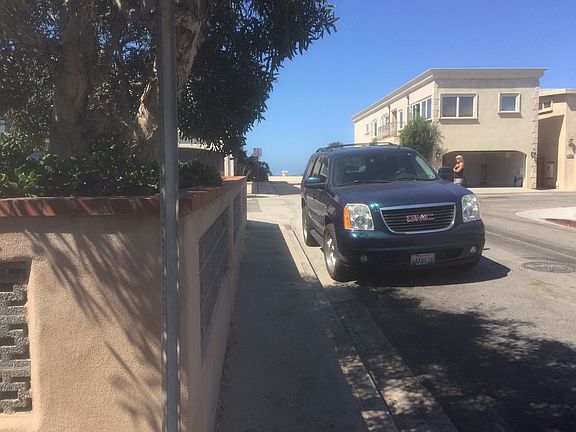 5th image of 112 38th St APT A