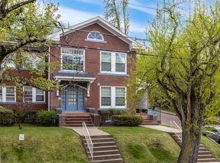 5500 Bartlett St, Pittsburgh, PA 15217