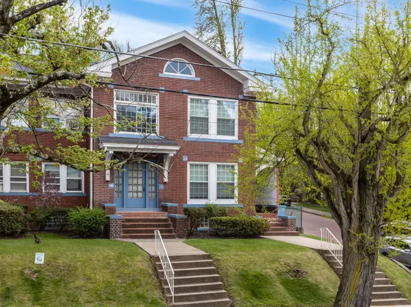 5500 Bartlett St, Pittsburgh, PA 15217