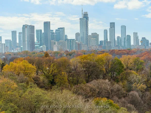 1010 Broadview Ave, Toronto, ON