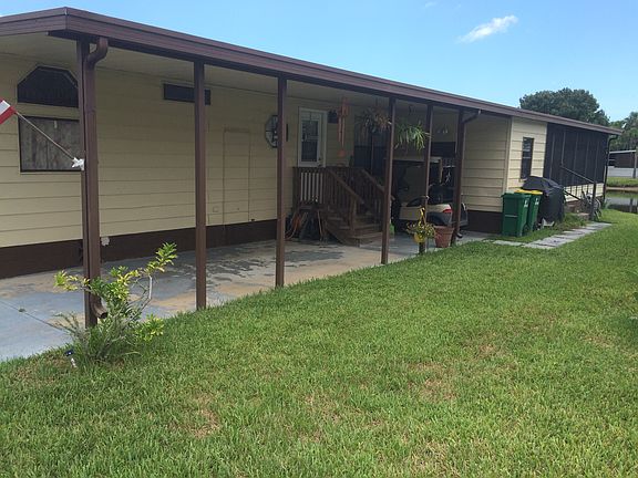 2nd image of 602 Waveside Dr