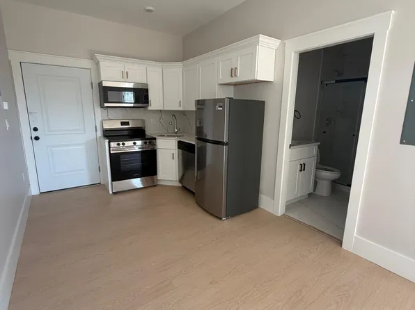 311 Elm St, Everett, MA
