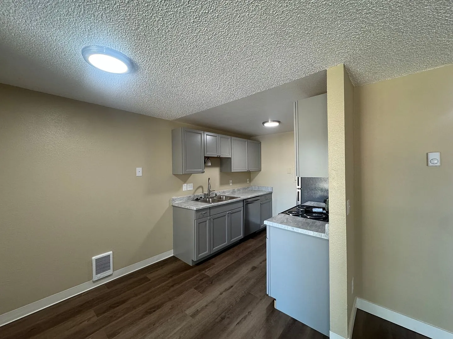 Lincoln Ave Apartments LLC — Photo 3