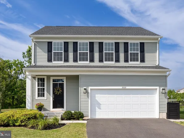 2005 Morgan Creek Dr, Quakertown, PA 18951