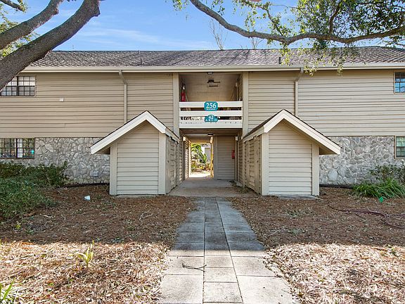2nd image of 256 Driftwood Bay N Unit 42C