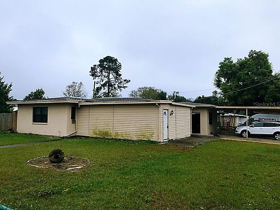 3rd image of 7002 Kingsbury Cir
