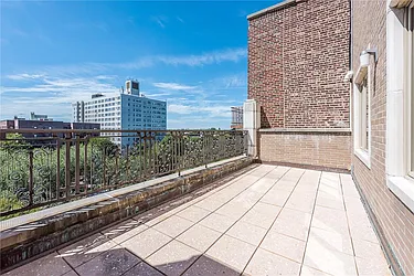 Sold by R New York
