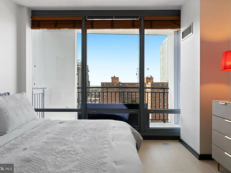 2101 Market St #1505 — Photo 16