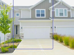 3714 SW Walsh Dr, Lees Summit, MO 64082
