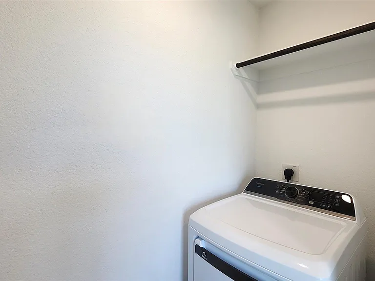 6303 Geyser Starish Dr — Photo 32
