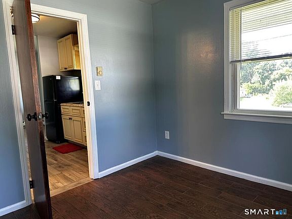 4th image of 34 Bradbury Rd #2C