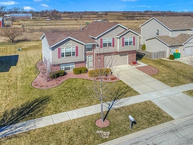 1st image of 16225 Carlow Cir