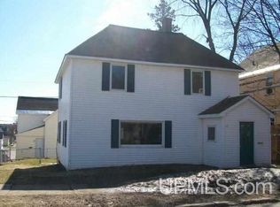 318 N Maple St, Ishpeming, MI 49849