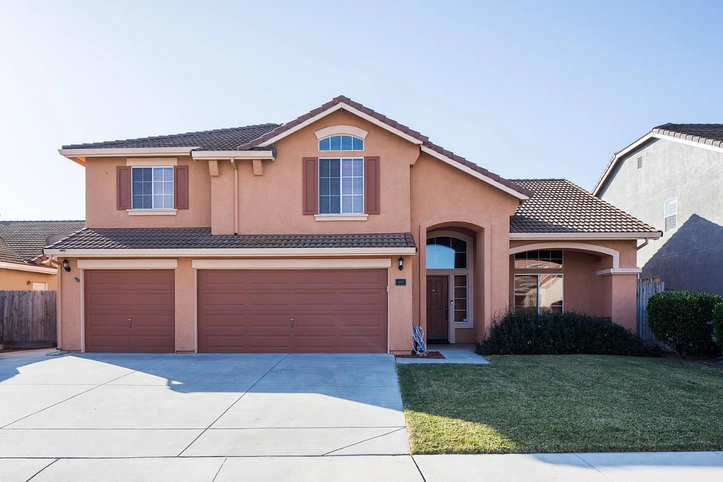 1451 Panorama Dr photo 1