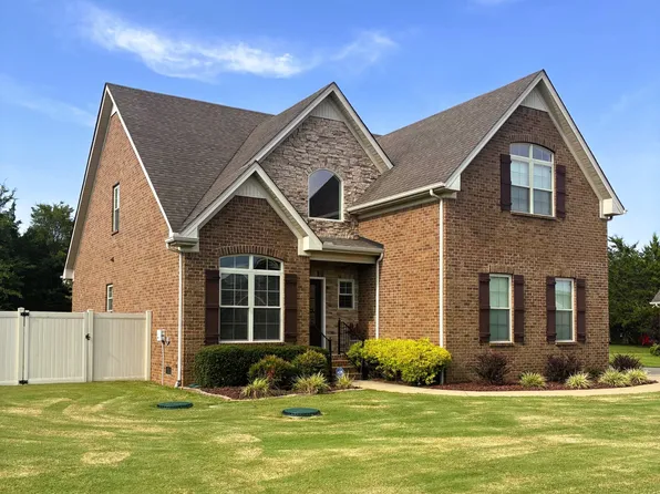 107 Waldron View Dr, Murfreesboro, TN 37130