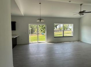 627 Lake Vw, Merrimac, WI 53561