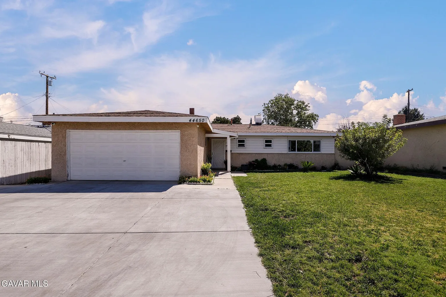 44650 2nd St E photo 1