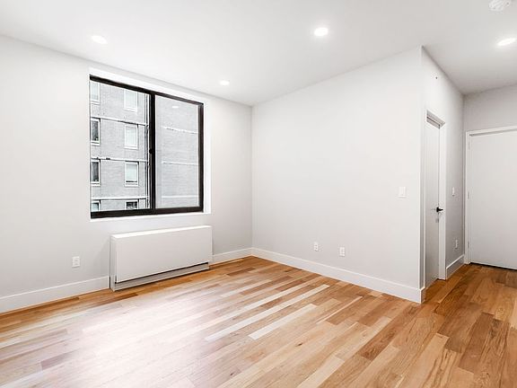3rd image of 101 E 10th St #8J