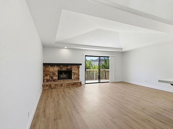 5th image of 114 Falmouth Ct