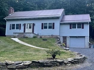 826 Meadow Ground Rd, Mc Connellsburg, PA 17233