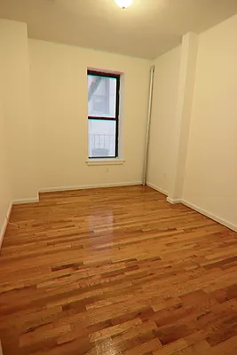 Rented by PMG Real Estate  | media 10