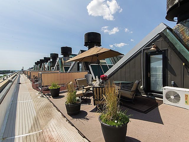Private Roof deck