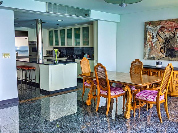 3rd image of 1418 N Lake Shore Dr APT 23