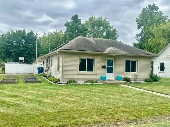 409 E Clearwater St, Robinson, IL 62454