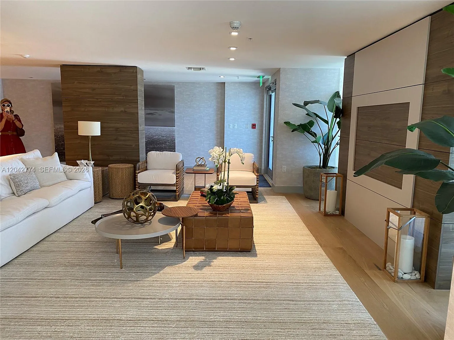 1 bed, 2.5 bath, 980 sqft, $5,750 — Photo 3