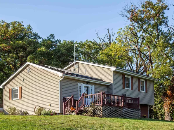 22315 W Troxell Rd, Princeville, IL 61559