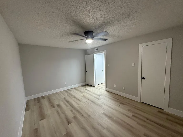 7107 Holly Hill Dr #102 — Photo 17