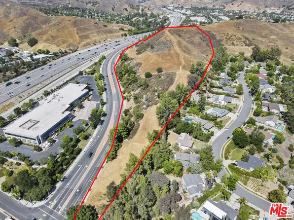 27300 Agoura Rd, Agoura Hills, CA 91301