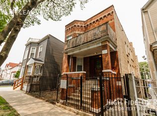 3754 W McLean Ave APT 2F, Chicago, IL 60647