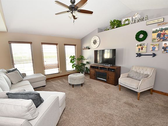 4th image of 1404 E 65th Street Pl