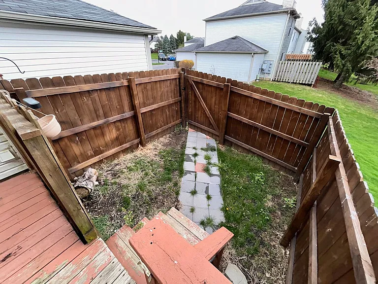 227 Hawkins Ln — Photo 14
